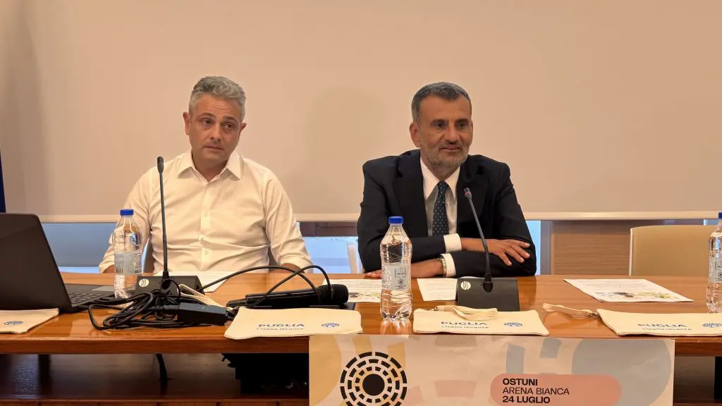 Locus Festival 2026: Decaro celebra 22 anni di passione per la Puglia. Scopri di più!
