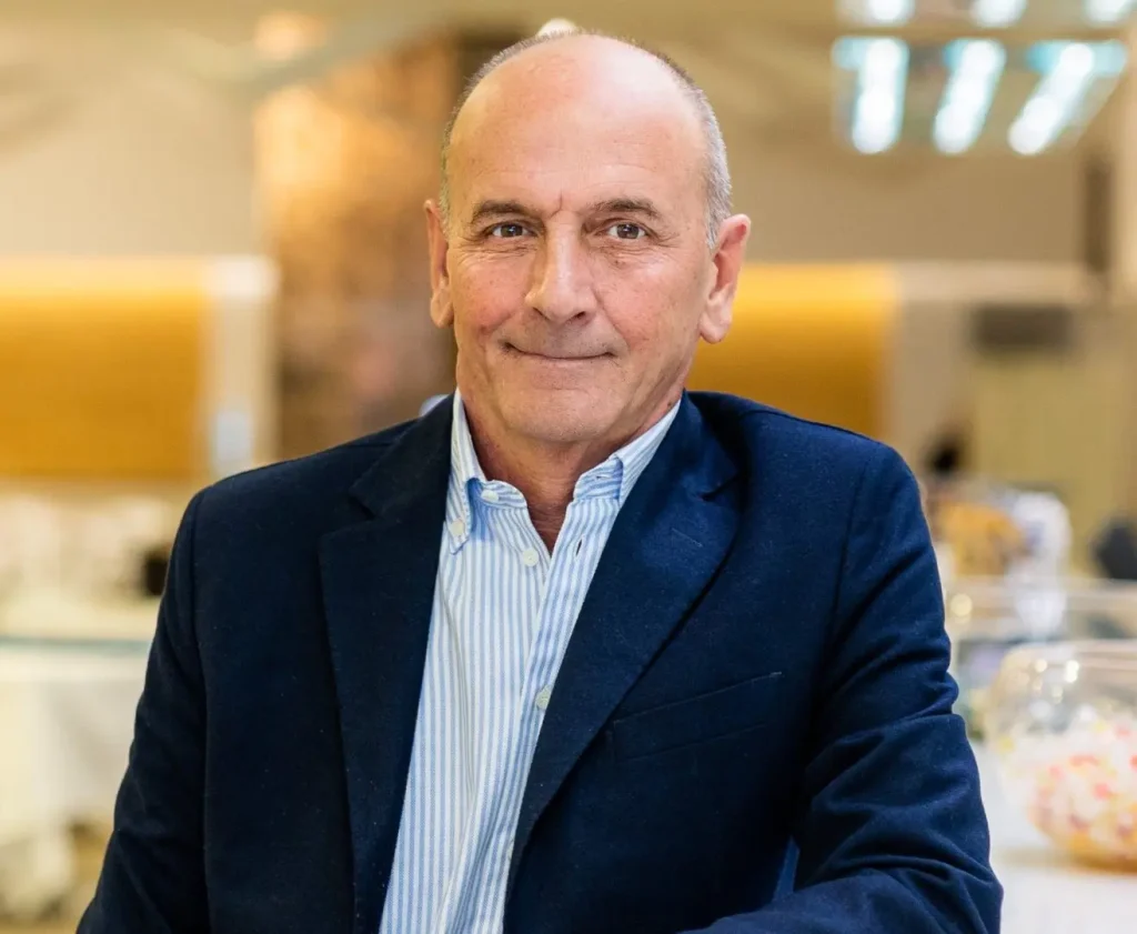 Giuseppe Roscioli riconfermato presidente di Federalberghi Roma con unanime supporto.