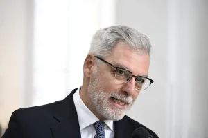 Inaugurazione del semestre culturale italiano: Mollicone a Bucarest per promuovere l’arte e la cultura.