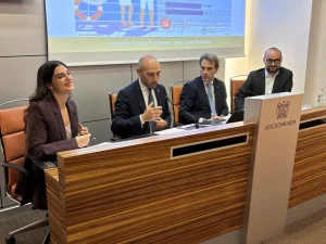 Stima FIAIP: 485 milioni di turisti nel 2026, affitti brevi colmano il divario ricettivo.