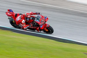 Bagnaia e Ducati si separano dopo otto anni: era una storia d’amore in MotoGP.