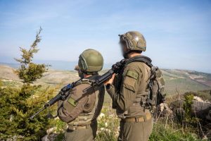 Tensioni in Libano: IDF emette avvisi di evacuazione nel Sud dopo attacchi di Hezbollah.