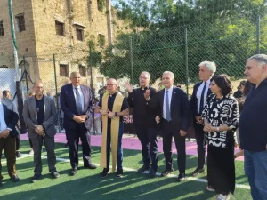 Palermo FC e Comune celebrano l’inaugurazione del nuovo campetto a piazza Magione. Video.
