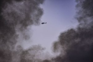 Netanyahu: “Colpiamo Hezbollah con forza, raid intensificati nel sud del Libano.”