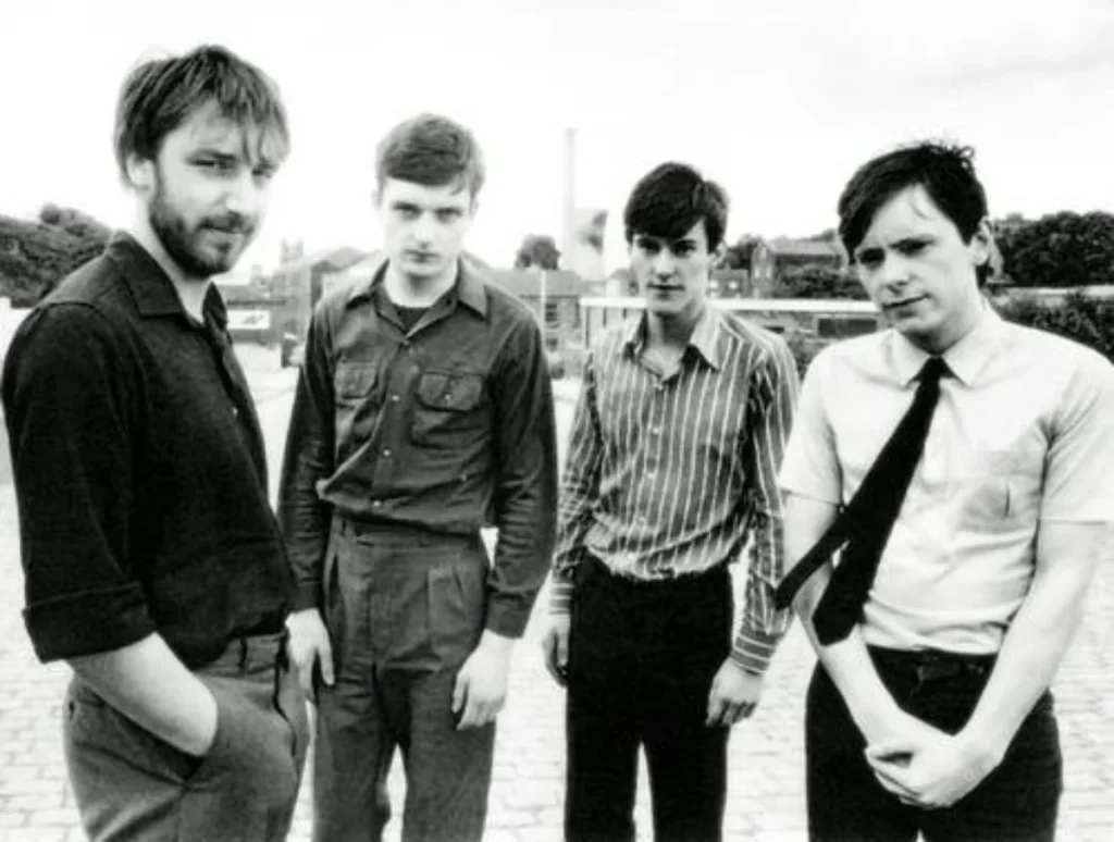 1979: i Joy Division pubblicano *Unknown Pleasures*, l’album che cambia la storia del post-punk