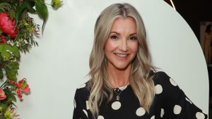 Helen Skelton sorprende con un’inaspettata combinazione di colori gelato che conquista!