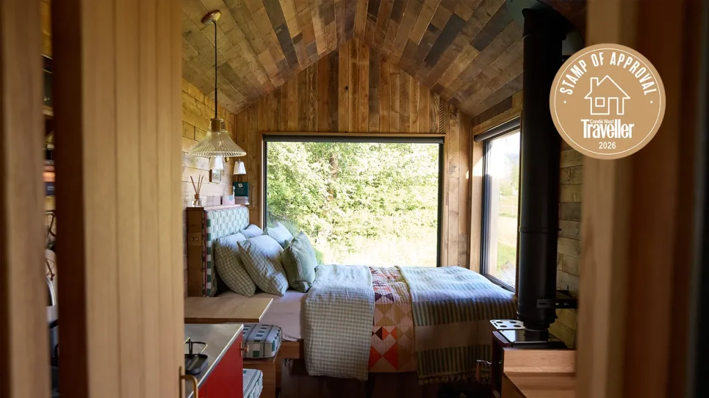 Ricaricati in una cabin Cotswolds con sauna e vasca esterna: un’esperienza rigenerante.
