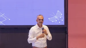 Il capo dei pagamenti indiani prevede che l’IA guiderà la prossima era dei pagamenti digitali.