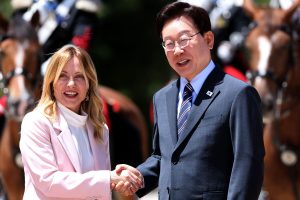 Meloni e Lee Jae Myung: alleanza strategica per Indopacifico e Hormuz.