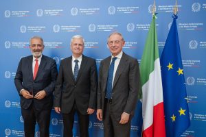 Incontro tra Urso, Rocca e Olesen di Novo Nordisk: prospettive per il settore farmaceutico.