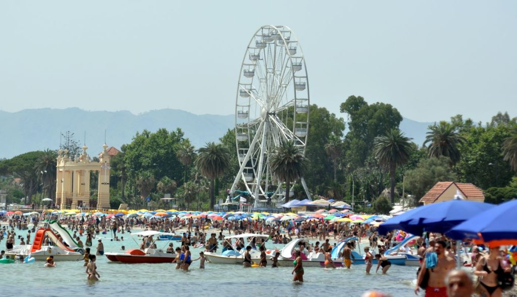 Italia: previste 224 milioni di turisti e 27 miliardi di euro spesi questa estate.