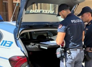 Operazione antidroga al Quarticciolo: tre spacciatori arrestati, sequestrati numerosi stupefacenti.