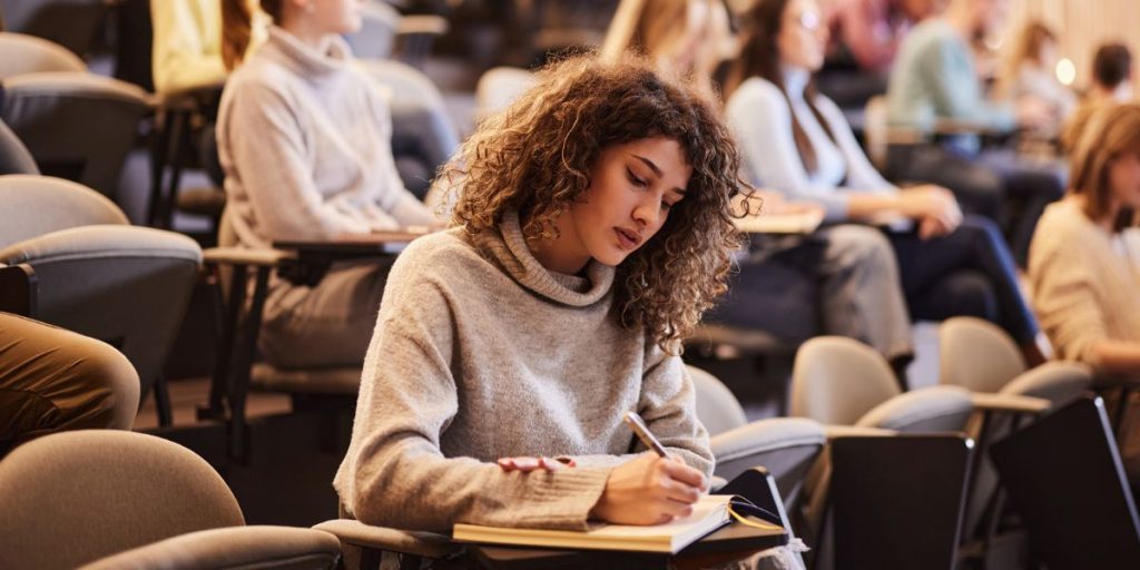 Maturità 2026: inizia oggi con la prova di italiano e le attese tracce.