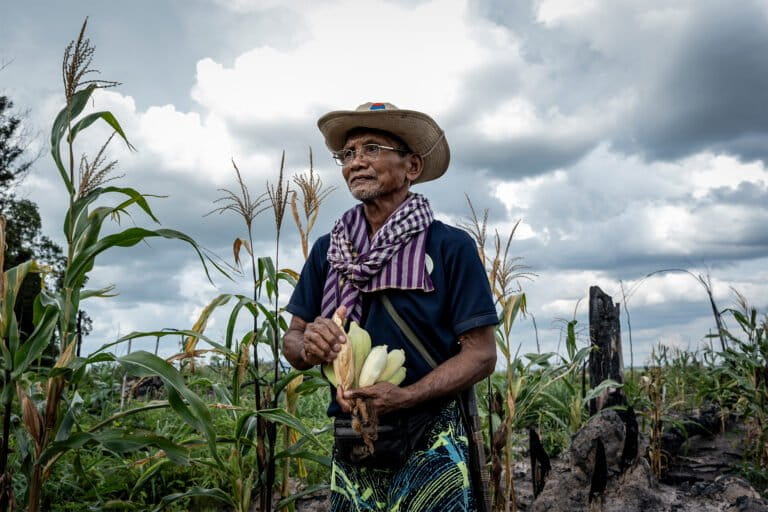Popoli indigeni in Cambogia denunciano l’accesso negato ai luoghi sacri.