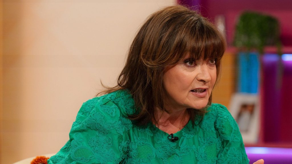 Scopri il dress elegante di Lorraine Kelly: un affare che sembra costare di più!
