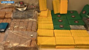 Maxi sequestro di cocaina nel Milanese: arrestato 42enne con 45 kg di droga.