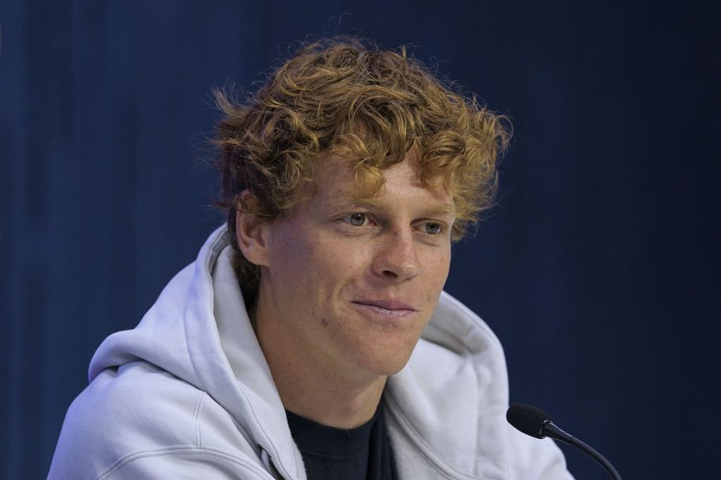 Sinner carico per Wimbledon: “Mi sento bene, fondamentale partire al meglio nel torneo.”