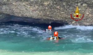 Corpi dei due ragazzi dispersi a Ventimiglia ritrovati dopo un tuffo tragico.