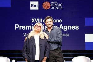 Premio Biagio Agnes XVIII edizione: Gerry Scotti e Stefano De Martino premiati in TV