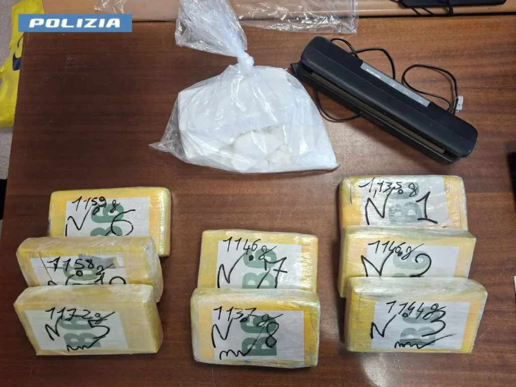 Roma: 11,5 kg di cocaina sequestrati, arrestato un uomo di 41 anni.