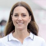 Shorts chino verde salvia di Kate Middleton: il look fresco e chic per l’estate