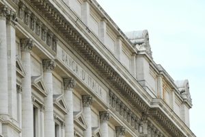 Economia Basilicata 2025: Stagnazione evidenziata dal report di Bankitalia. Insight e prospettive future.