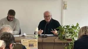 Dalla carta del docente alla nuova ‘carta dei servizi’: formazione e sfide per i docenti