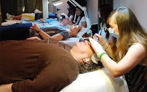 Estetica nello Utah: guida a costi, orari e iscrizione per futuri professionisti.