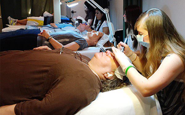 Estetica nello Utah: guida a costi, orari e iscrizione per futuri professionisti.