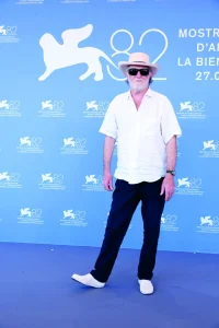 Nevergreen – Perfette Sconosciute su Rai 3, Stasera in TV del 4 giugno 2026