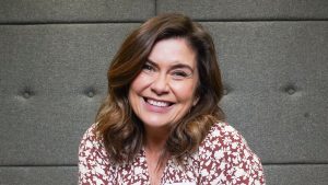 Amanda Lamb scopre la t-shirt ideale: lunghezza perfetta e ottima vestibilità per ogni occasione.