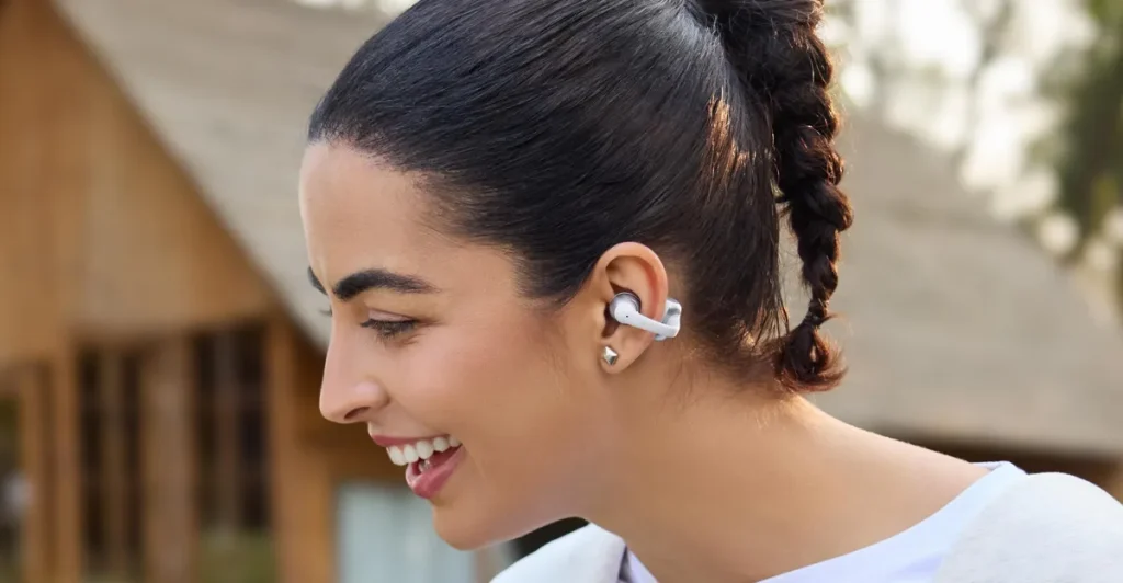 Shokz migliora le cuffie open: suono potenziato e design più leggero.