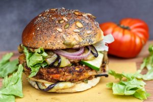 Richiamo burger vegetali Aldi: possibile contaminazione con steli di peperone.