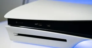 Addio ai dischi PlayStation: inizia la rivoluzione digitale del gaming.