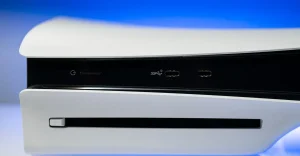 Sony continua a eliminare i dischi, nonostante le critiche degli utenti.