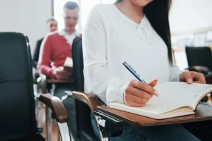 Tfa Sostegno 2026: Requisiti di accesso per infanzia, primaria e secondaria. Scopri chi può partecipare!