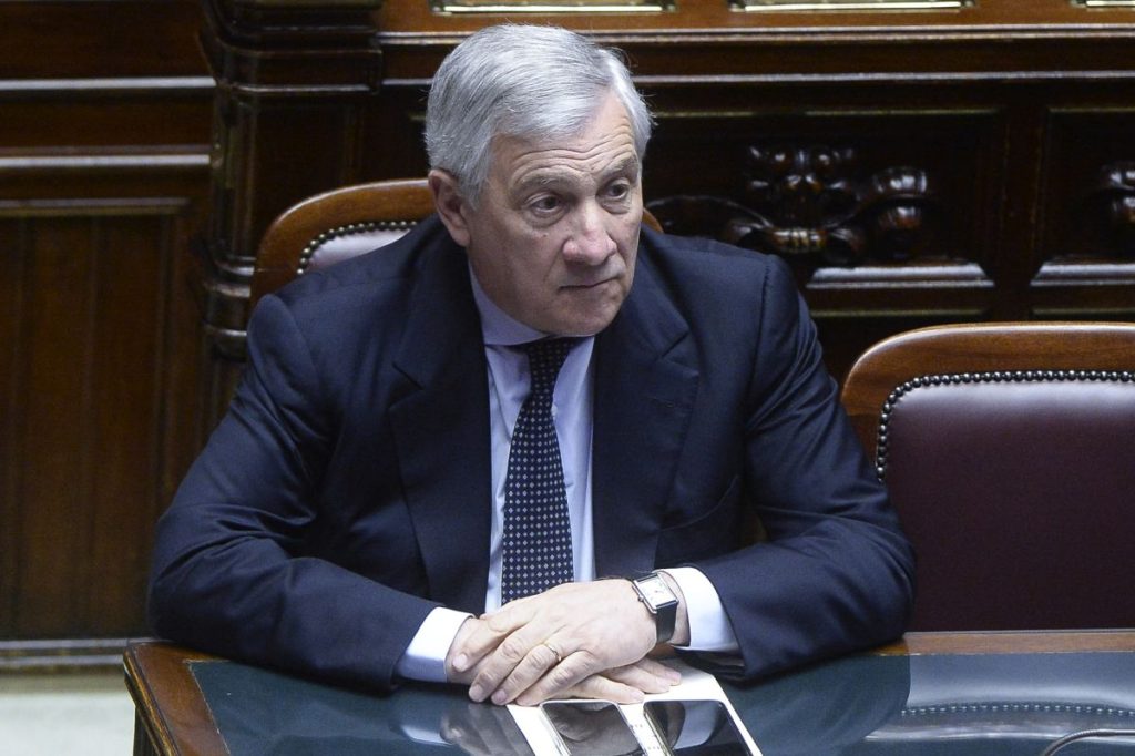 Tajani: La legge elettorale approvata, nessuna crisi di governo in vista.