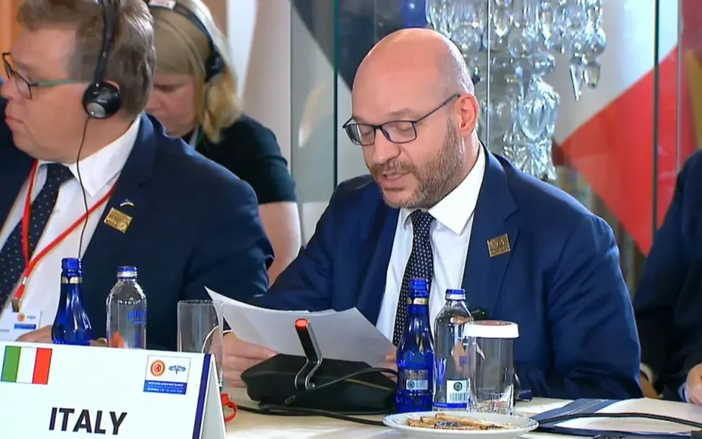 Fontana: “L’Alleanza più forte è quella unita” al vertice parlamentare Nato di Istanbul.