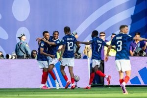 Francia travolgente, Mbappé e Barcola brillano: vittoria sulla Svezia e qualificazione agli ottavi.