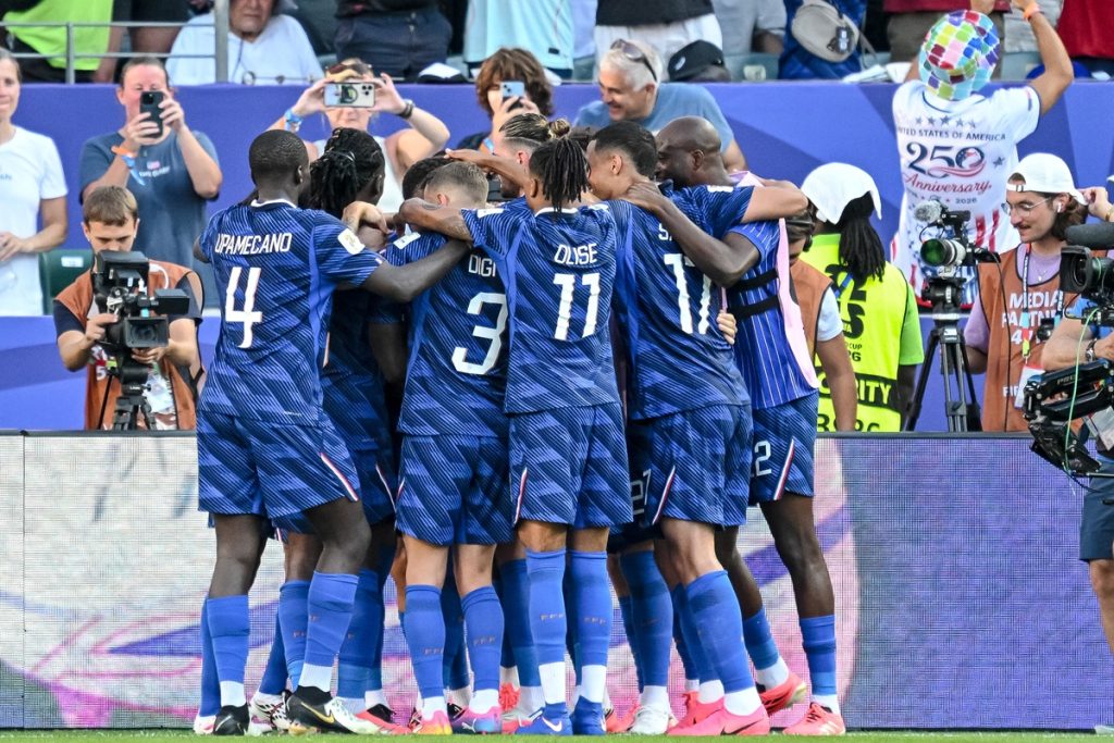 Mbappé decisivo: la Francia supera il Paraguay e avanza ai quarti di finale.