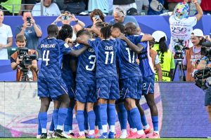 Mbappé decisivo: la Francia supera il Paraguay e avanza ai quarti di finale.