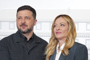 Meloni incontra Zelensky: Italia sostiene Kiev per una pace giusta e duratura.