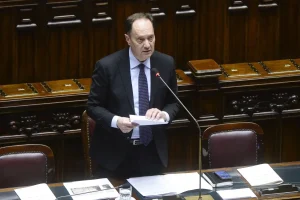 Ciriani: approvazione legge elettorale è fondamentale, focus sul progresso.