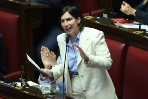 Elly Schlein: È tempo di concludere l’era Meloni, si dimettano ora.