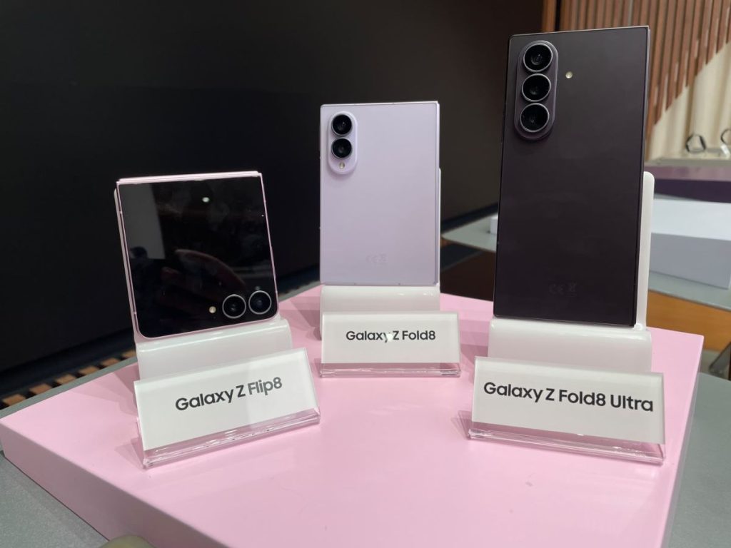 Samsung presenta la sua nuova serie di smartphone pieghevoli: innovazione, AI e personalizzazione avanzata.