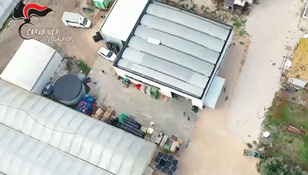 Maxi operazione anti-immigrazione: 22 misure cautelari contro la clandestinità in Italia.