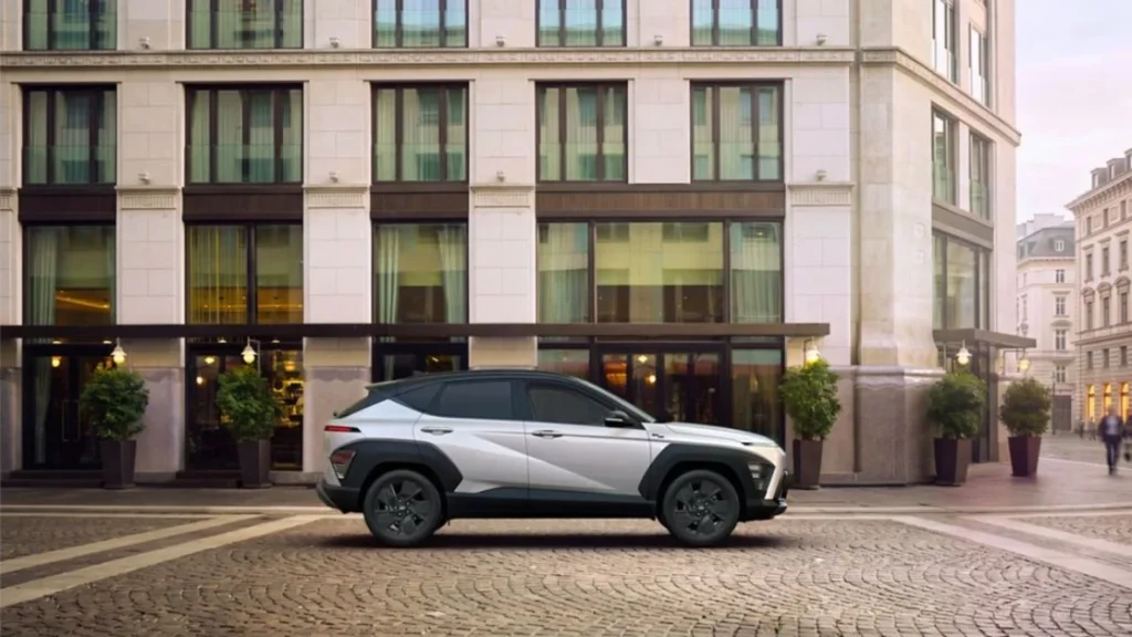 Hyundai, l’allestimento Dark Line debutta anche sullo sport utility Kona