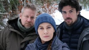 Elena Sofia Ricci critica i palinsesti TV: “Le fiction penalizzate dalla messa in onda alle 22”