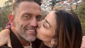 Giovanni Siciliano e Francesca Cruciani: dopo la crisi, vacanze e progetti per il 2027.
