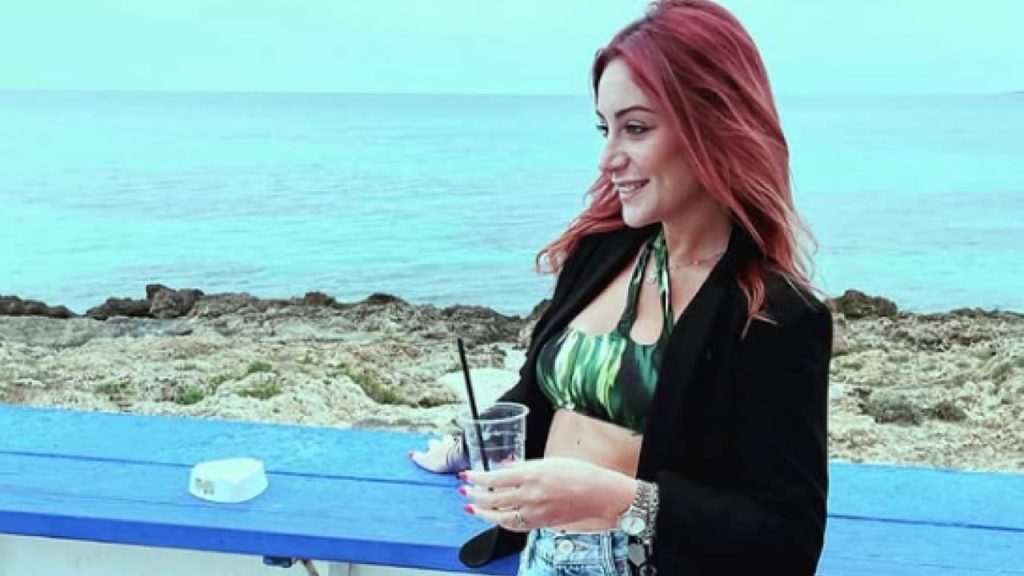 Iris De Lorenzis: età, professione, Instagram e crisi amorosa con Andrea Petraroli.
